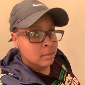 Meet your Posher, Mary-denise